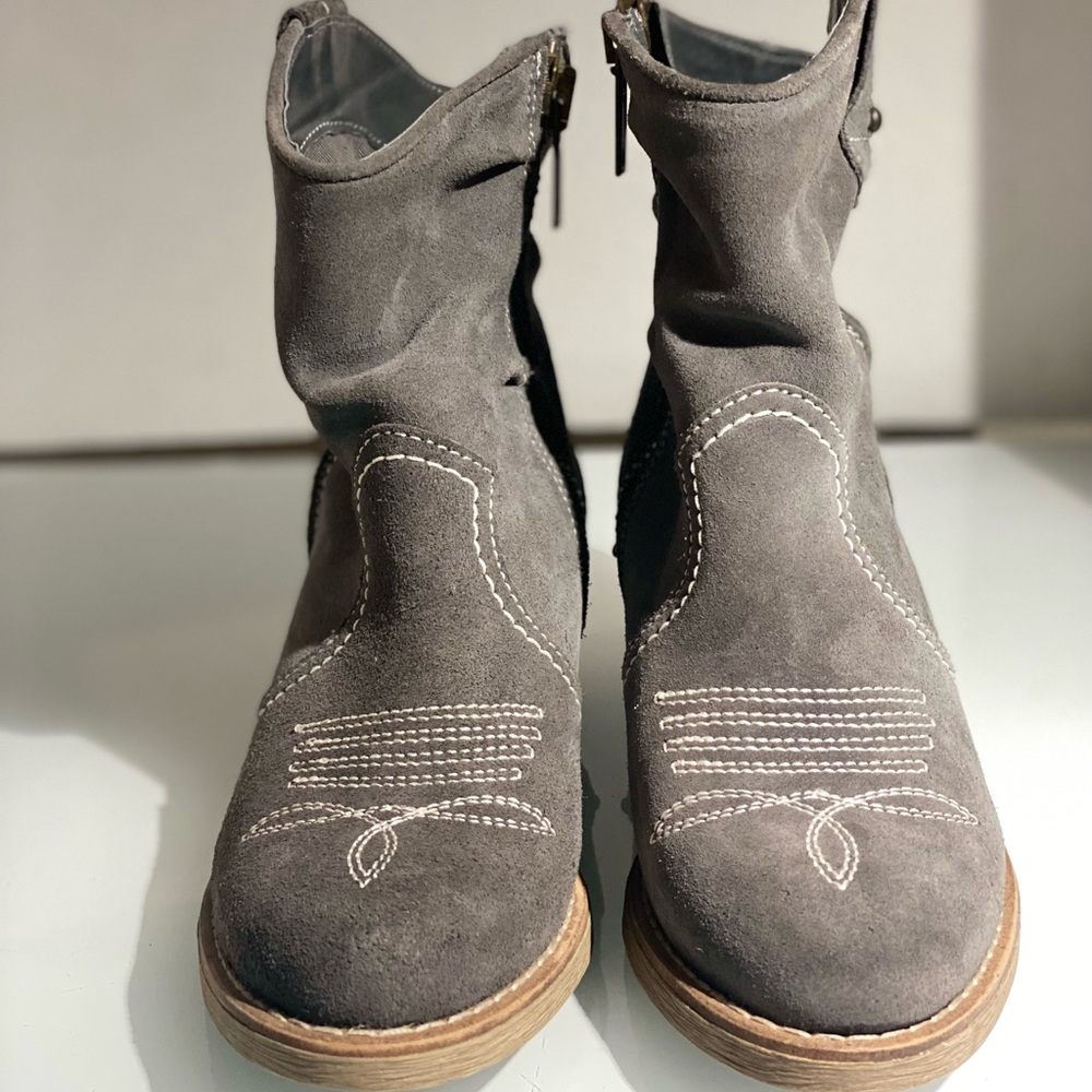Sundance Cowgirl boots